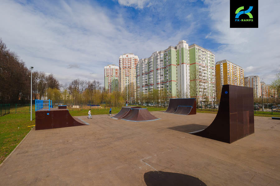 Ulitsa Khabarova skatepark